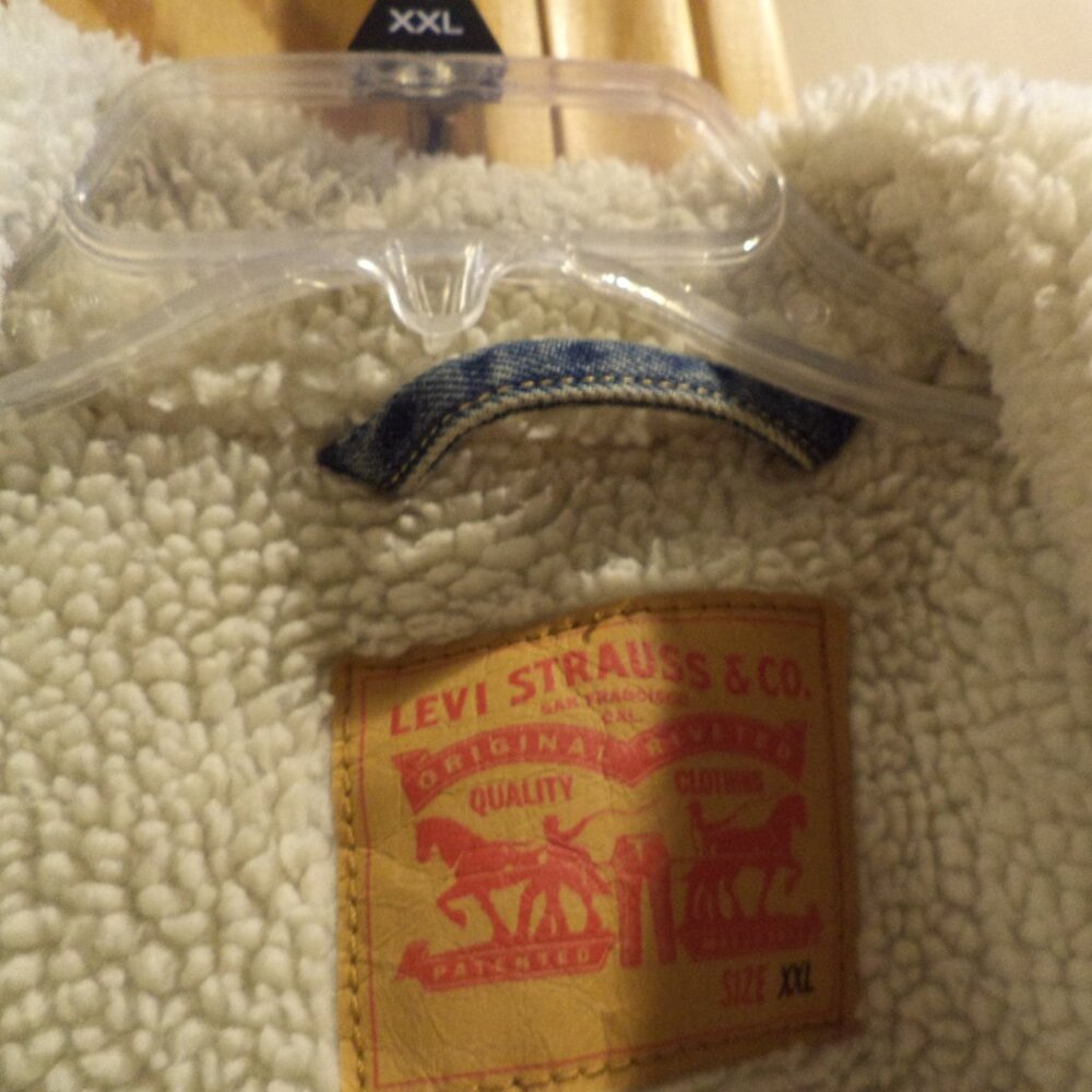 LEVI STRAUSS & CO. JEAN Jacket - DENIM Jacket - Fleece Lined-Loose Fit Size: XXL - Picture 6 of 13